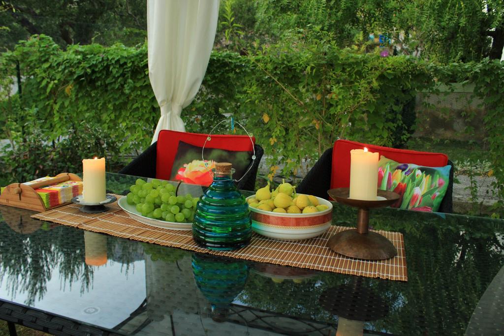 Apartments Petrada 오미스 외부 사진