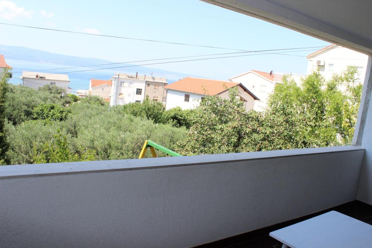 Apartments Petrada 오미스 외부 사진